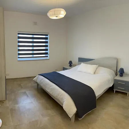 C7 Flat 1 سانّات